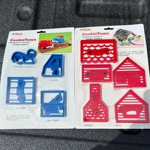 Hutzler Cookie Town 3D Holiday Home & Delivery Truck Cookie Cutter